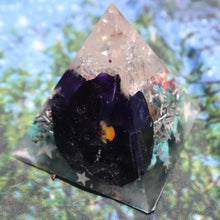 Load image into Gallery viewer, Turquois Merkaba Activation Orgonite Pyramid
